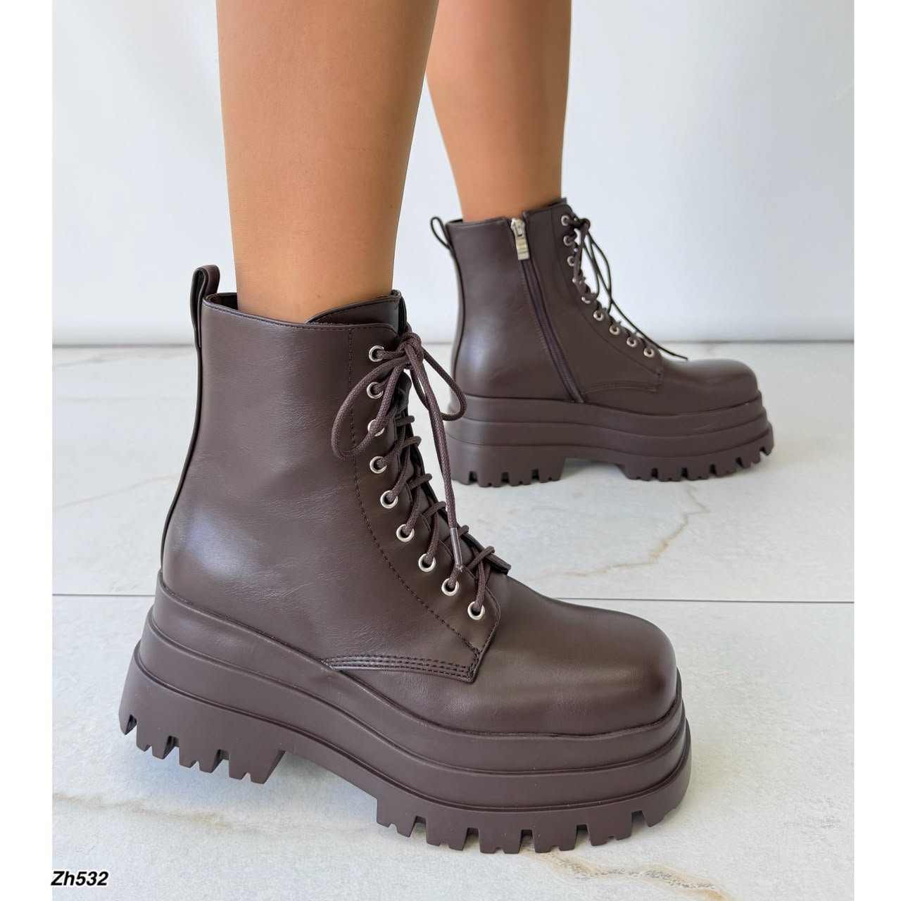 Botin café cierre lateral plataforma 7cm HX3112-B9536